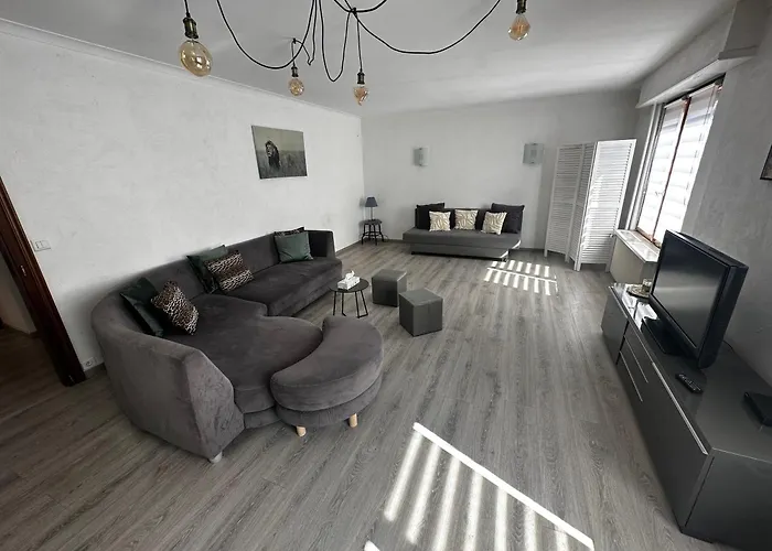 Le Scharrach Apartment *